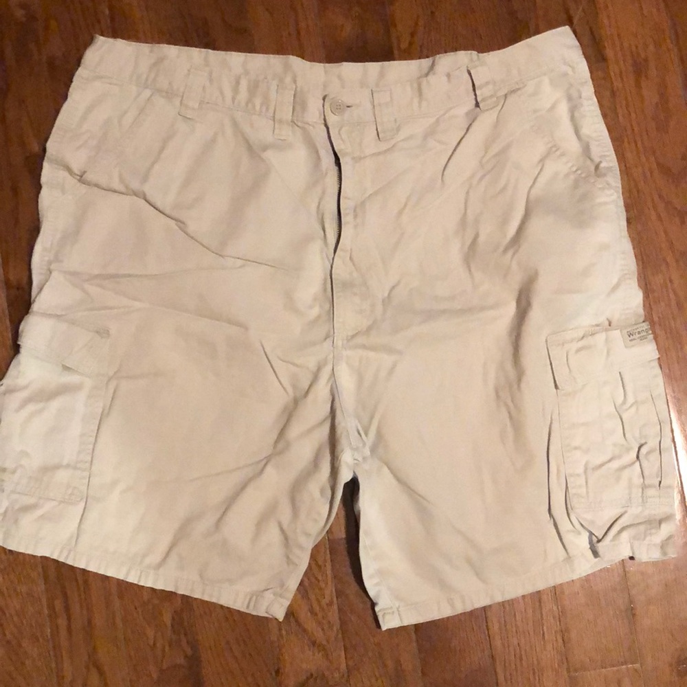 Wrangler Cargo Pocket Shorts.